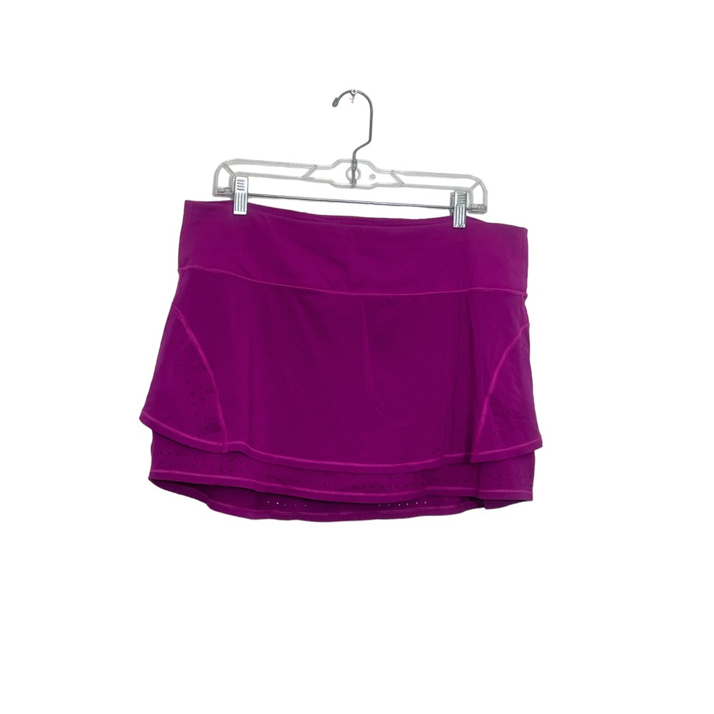 Athleta XL Fuschia Skort Pockets (two small‎ snags) See images